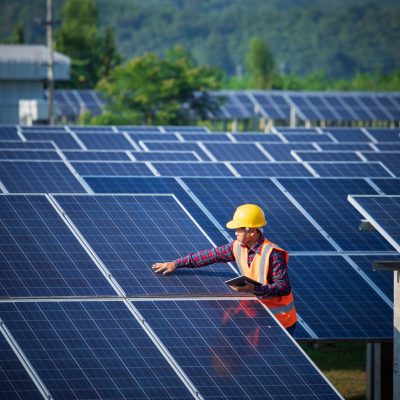 Why Small Businesses Should Join a Community Solar Farm