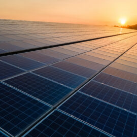 4 Ways Switching to Commercial Solar Energy Benefits Your Community